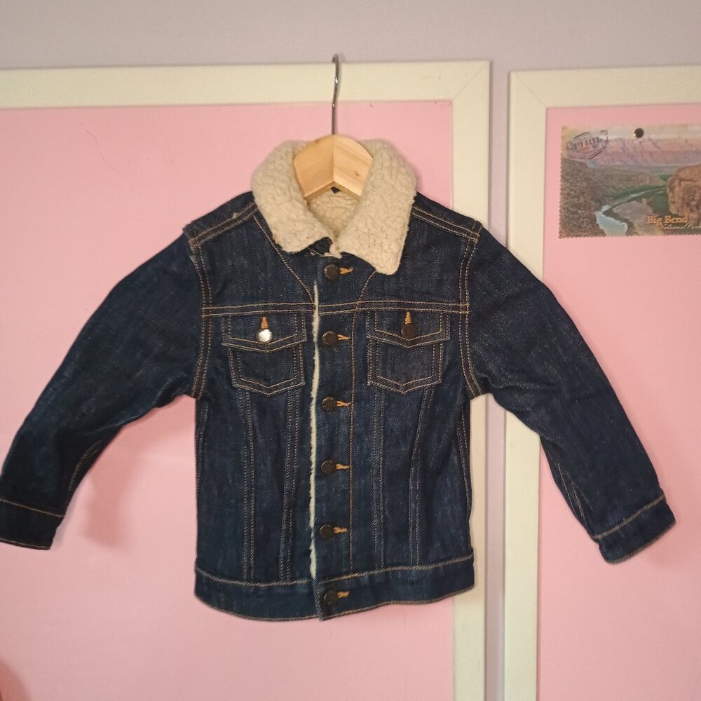 Genuine Kids from Oshkosh B'gosh size 4 lined dark wash jean jacket
